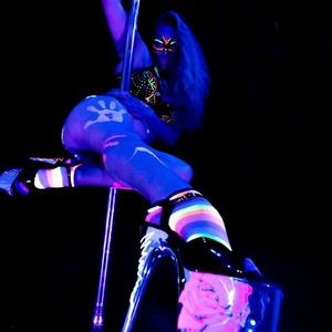 Meet your Posher, Cherry